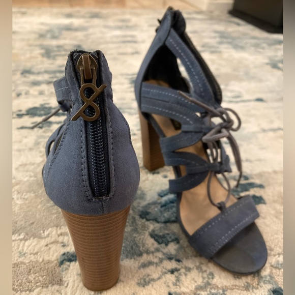 PARKER & Sky Strappy Sandal Gladiator Block High Heels Blue Butterfly Zip Up 7.5 - Picture 14 of 16